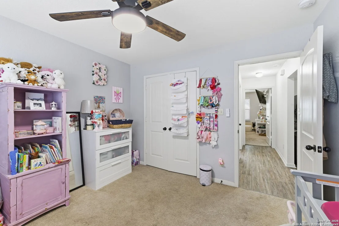 Photo of 2183 Hiline