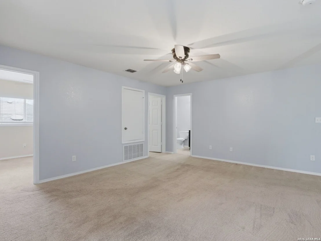 Photo of 414 WALNUT CRST
