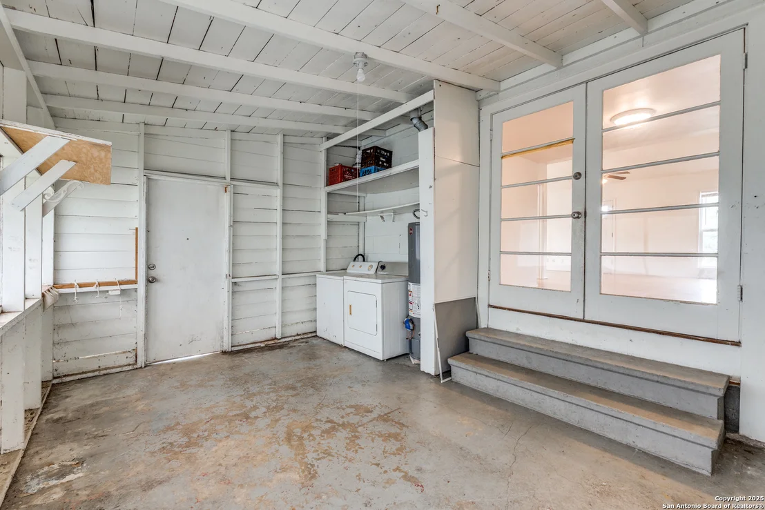 Photo of 106 Field Crest Dr