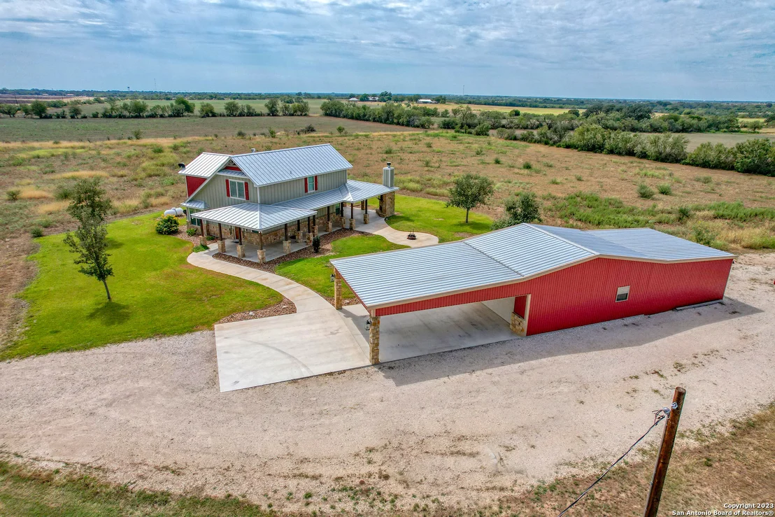 Photo of 2371 N Ranch Road 187