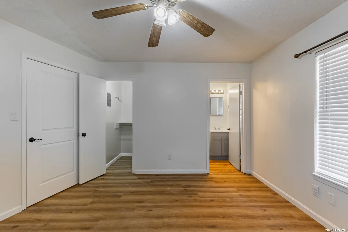 Photo of 2347 Edna Dr