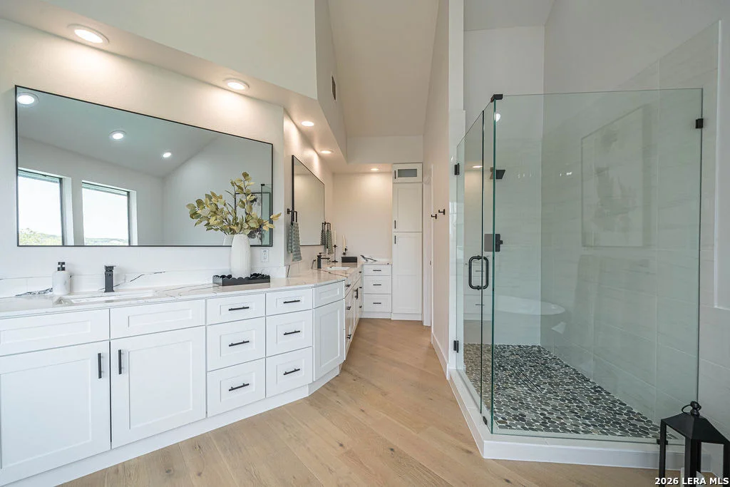 Photo of 206 Bluff Hollow