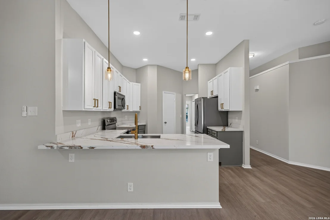 Photo of 1017 SUMMER HAVEN LN