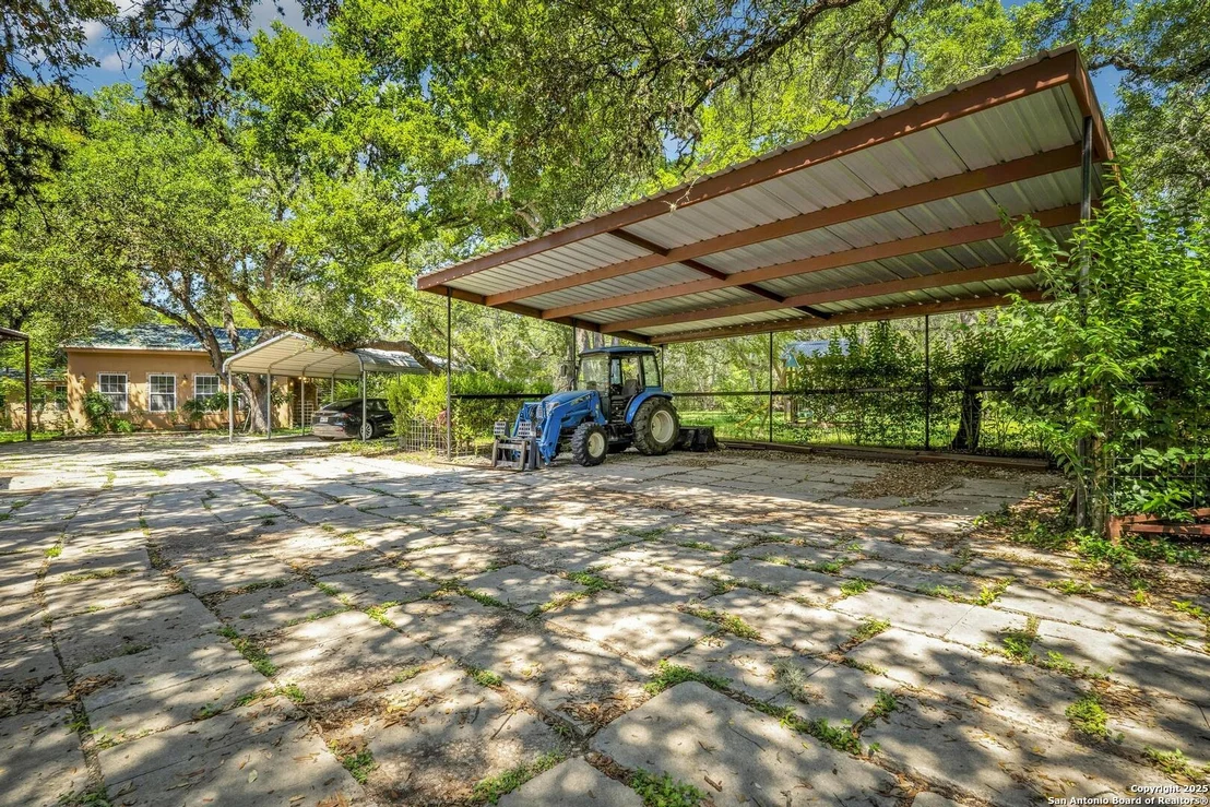 Photo of 10855 Jericho Rd