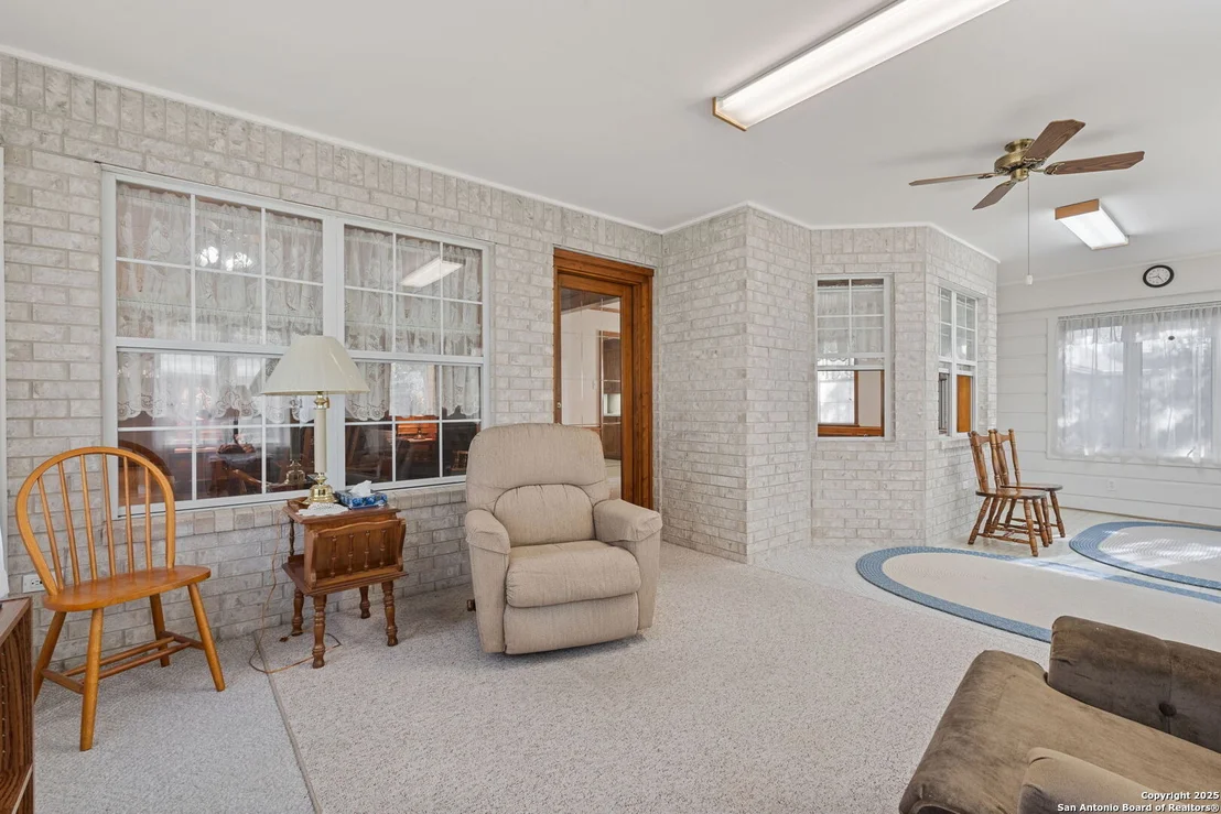 Photo of 1315 Walter Ellison