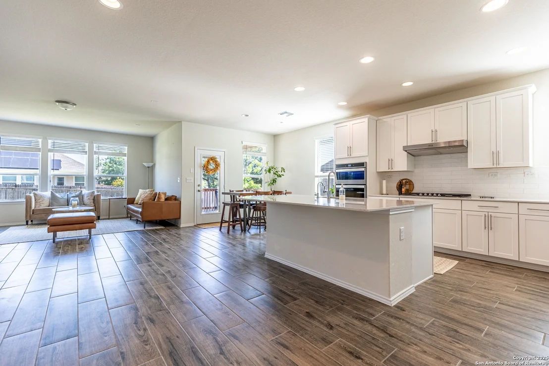 Photo of 7421 Cimarron Lake