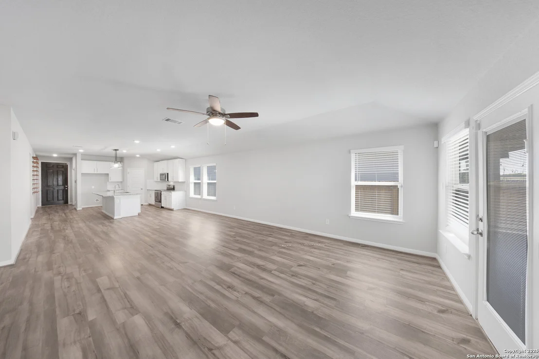 Photo of 752 Clara Park