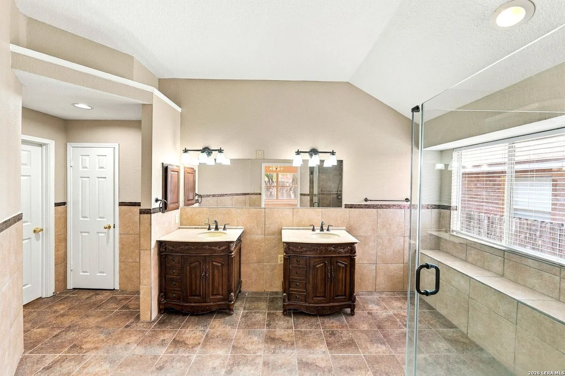 Photo of 4011 LEGEND RANCH DR