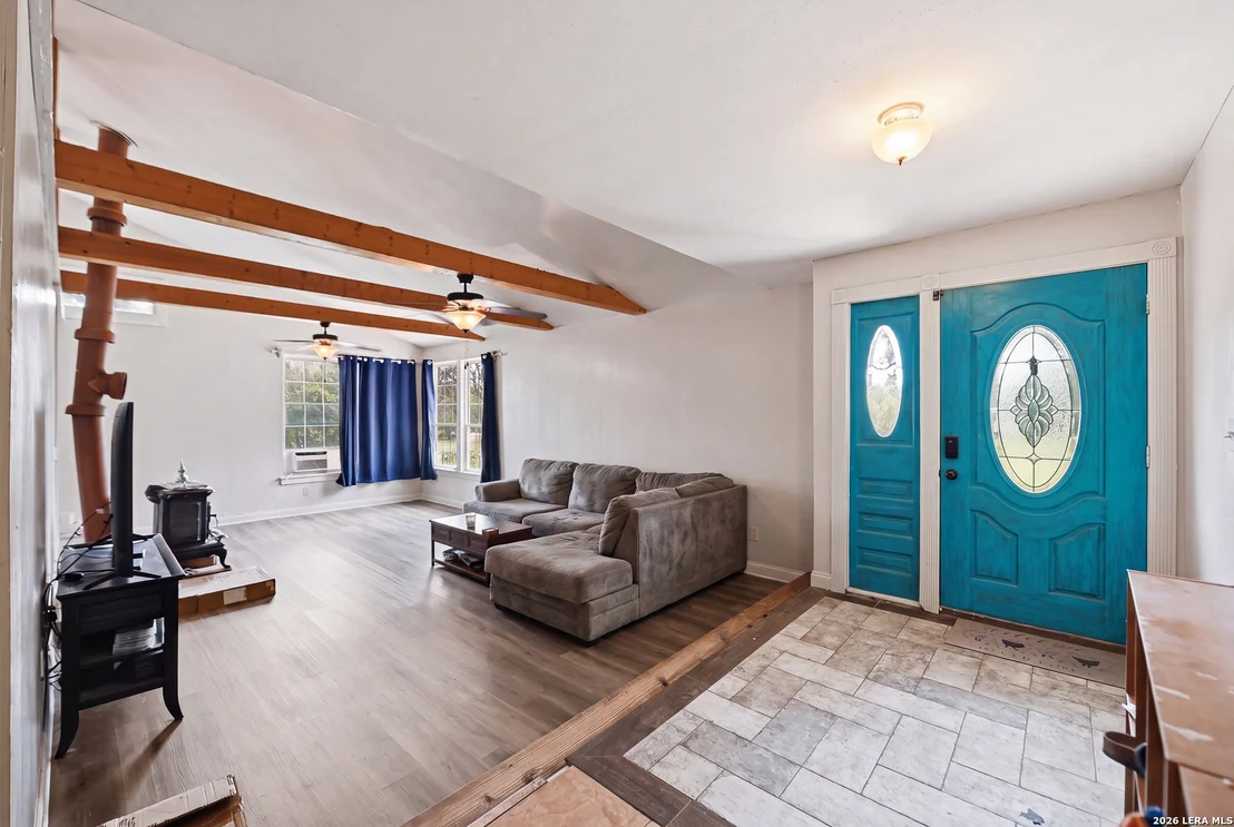 Photo of 1027 Bluebonnet