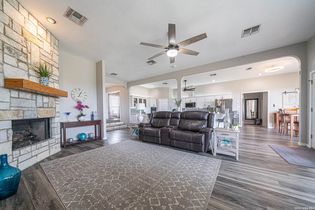 Photo of 165 DAVID CIR