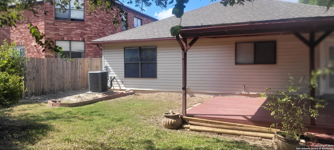 Photo of 7006 Raintree