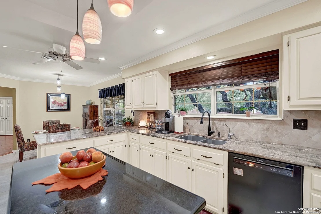 Photo of 1512 MOUNT LAUREL