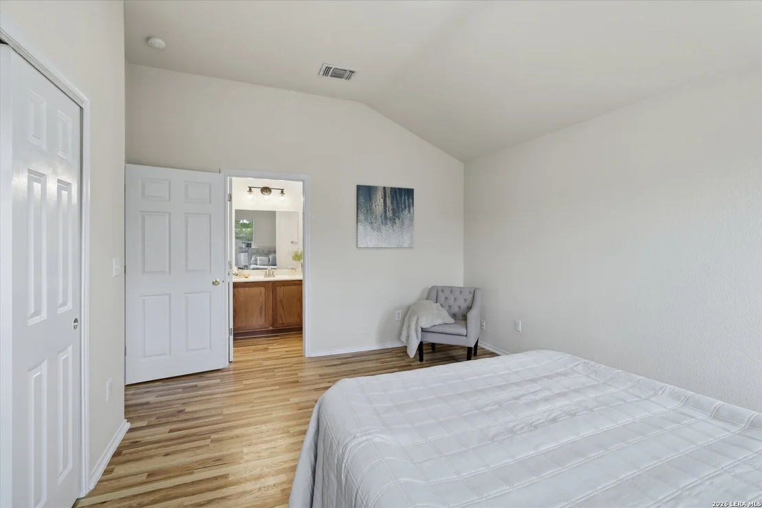 Photo of 7422 Copper Cliff