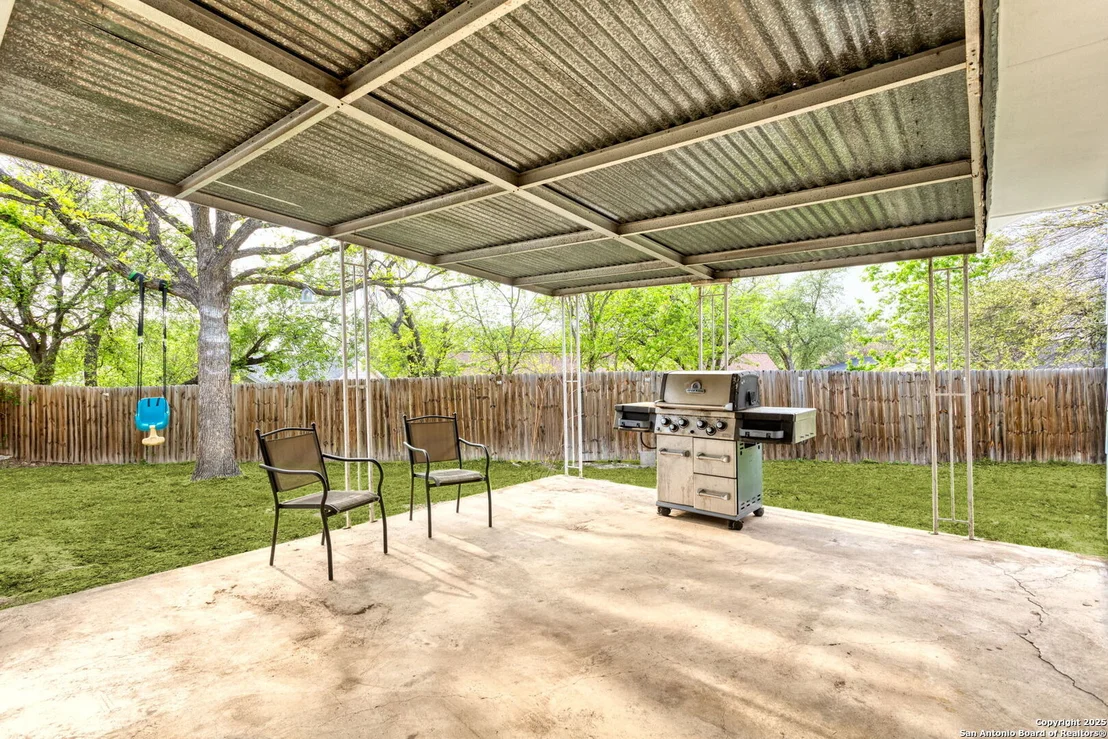 Photo of 4803 Lambeth Dr