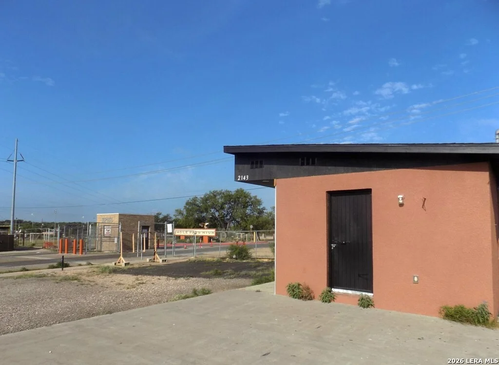 Photo of 2173 SECOND ST.