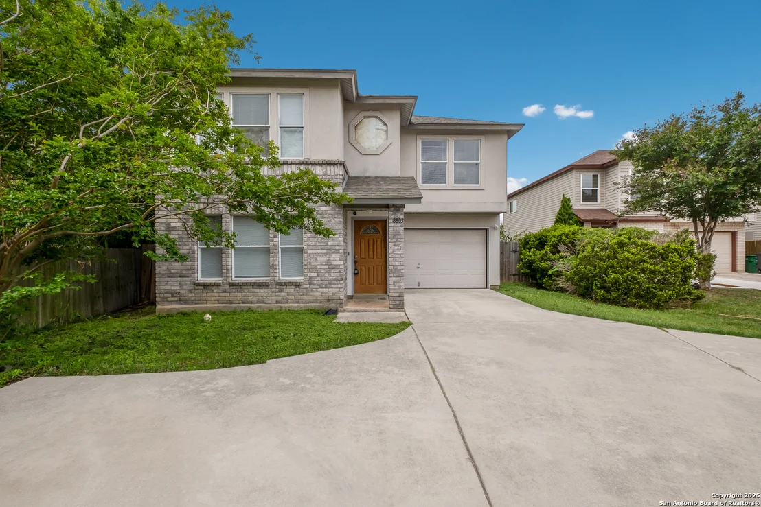 Photo of 8803 Breezefield