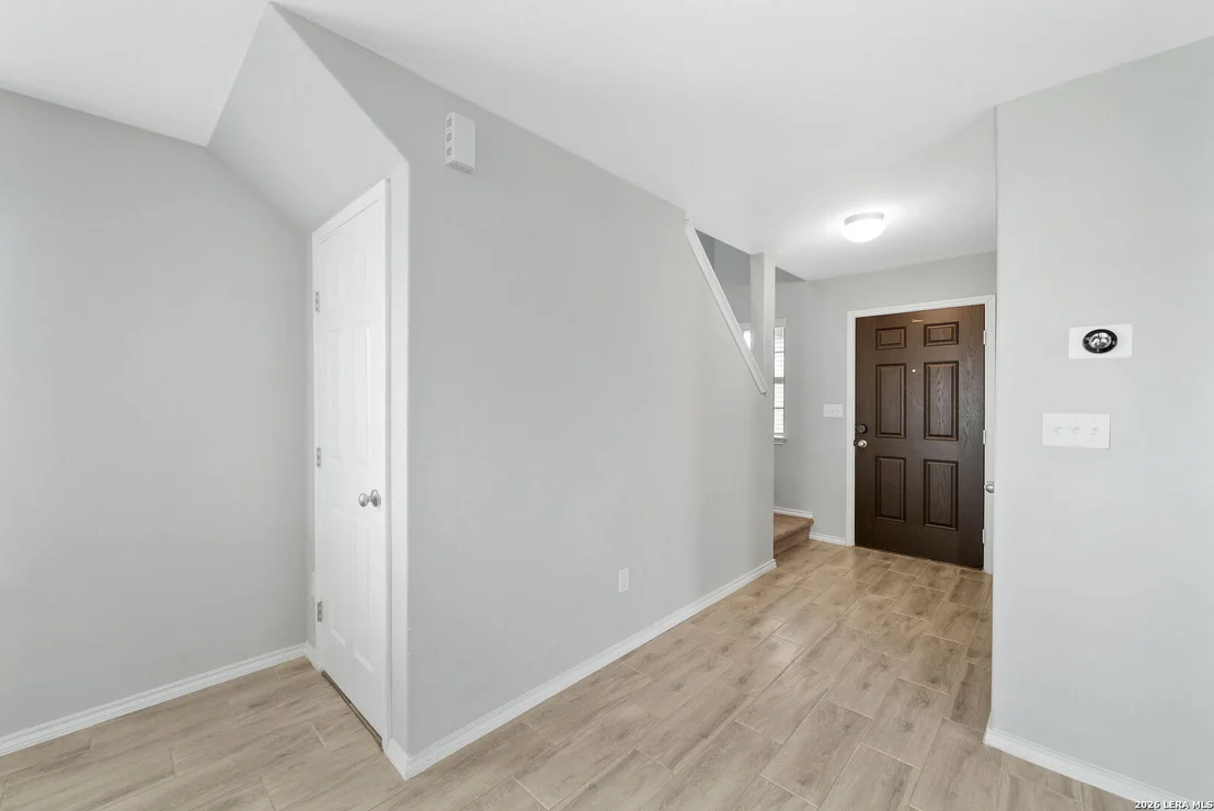 Photo of 12042 Silver Light
