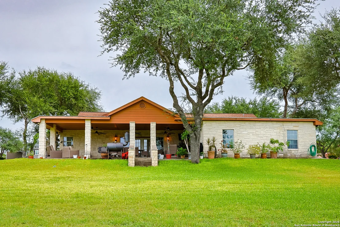 Photo of 2697 Oak Grove