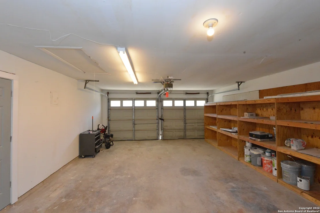 Photo of 4427 GREYSTONE DR