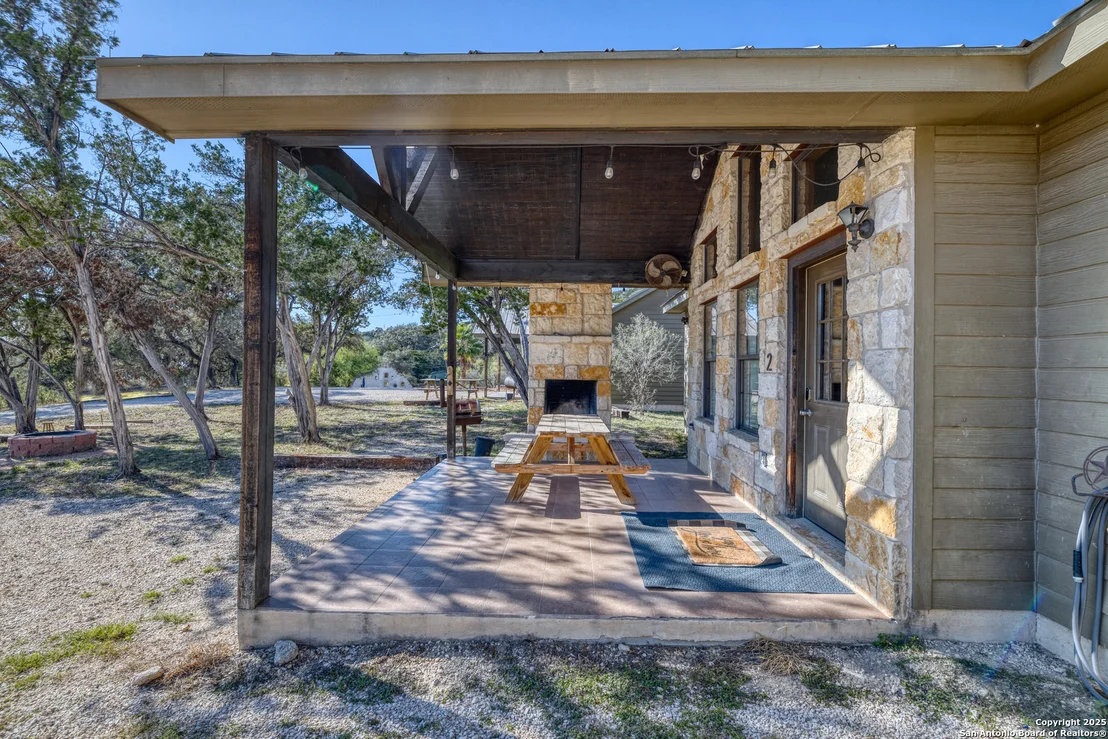 Photo of 1546 CR 348 (RIVER RD)