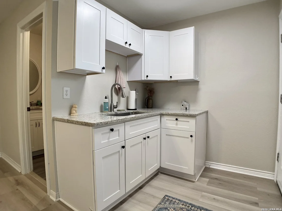 Photo of 838 Clower