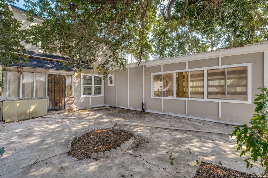 Photo of 344 Belmont