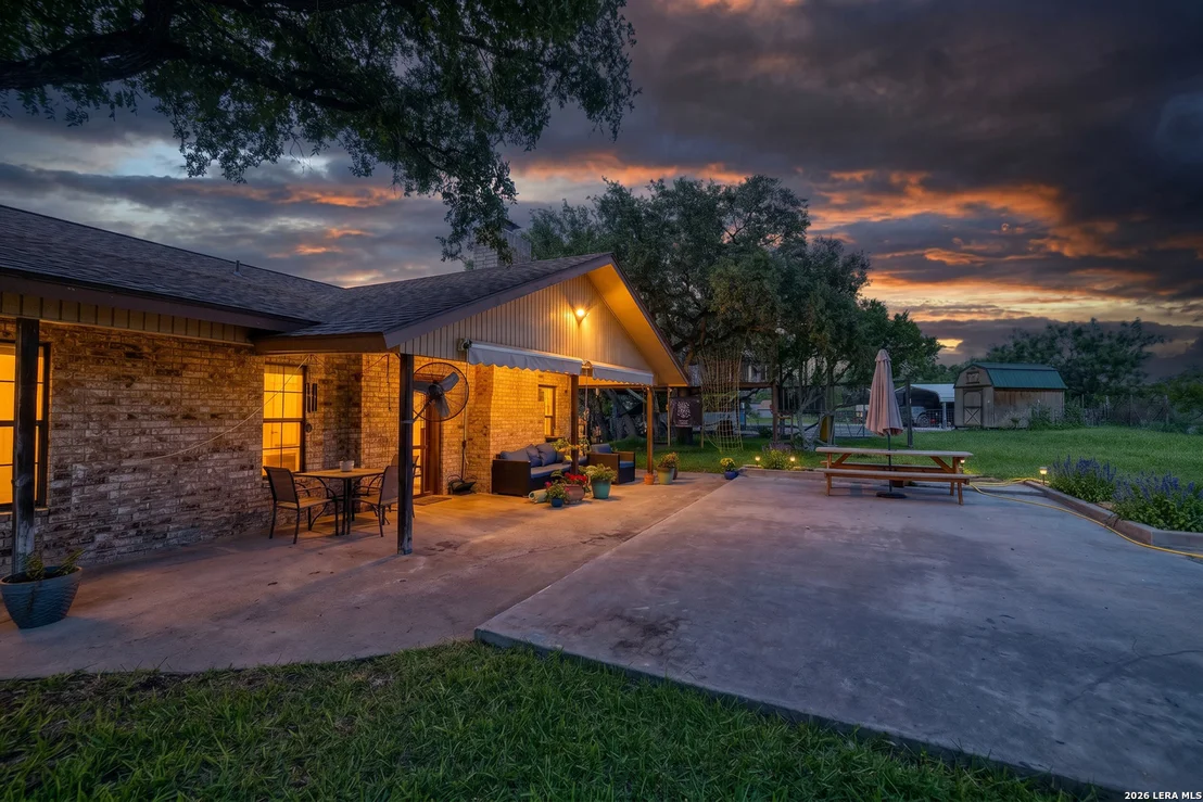 Photo of 335 Sunset Ridge