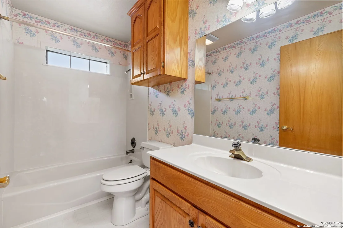 Photo of 144 GARDENRIDGE DR
