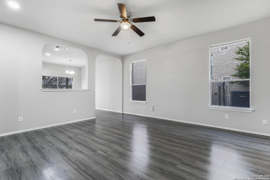 Photo of 6106 BRISCOE LEAF