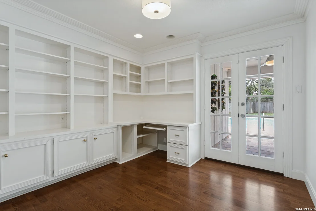 Photo of 538 OAKLEAF DR