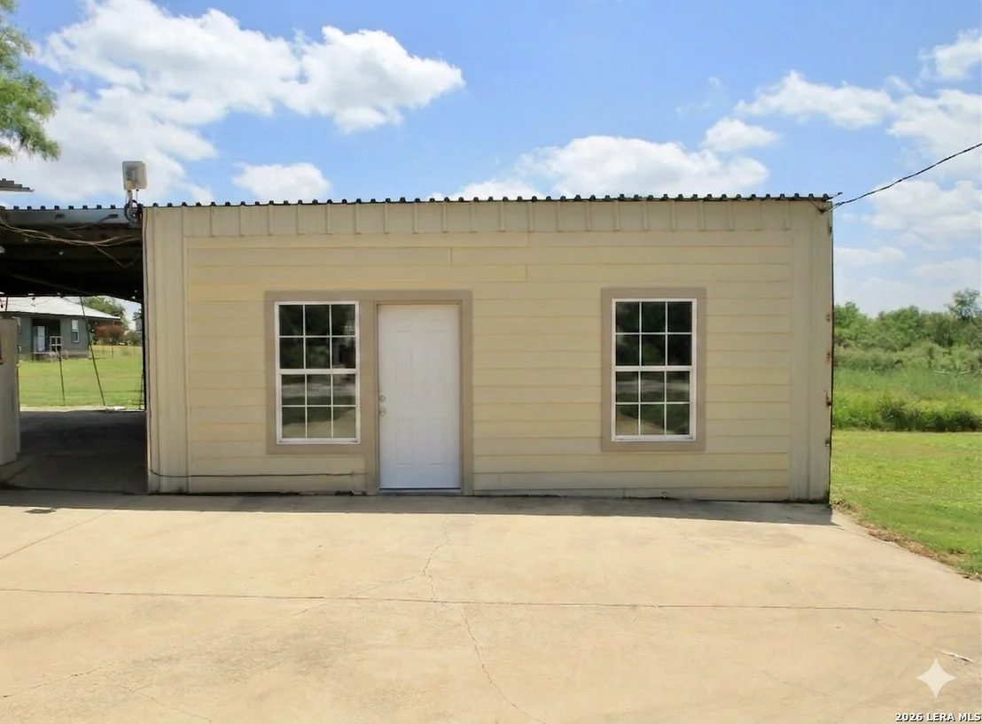 Photo of 15122 TRAWALTER RD