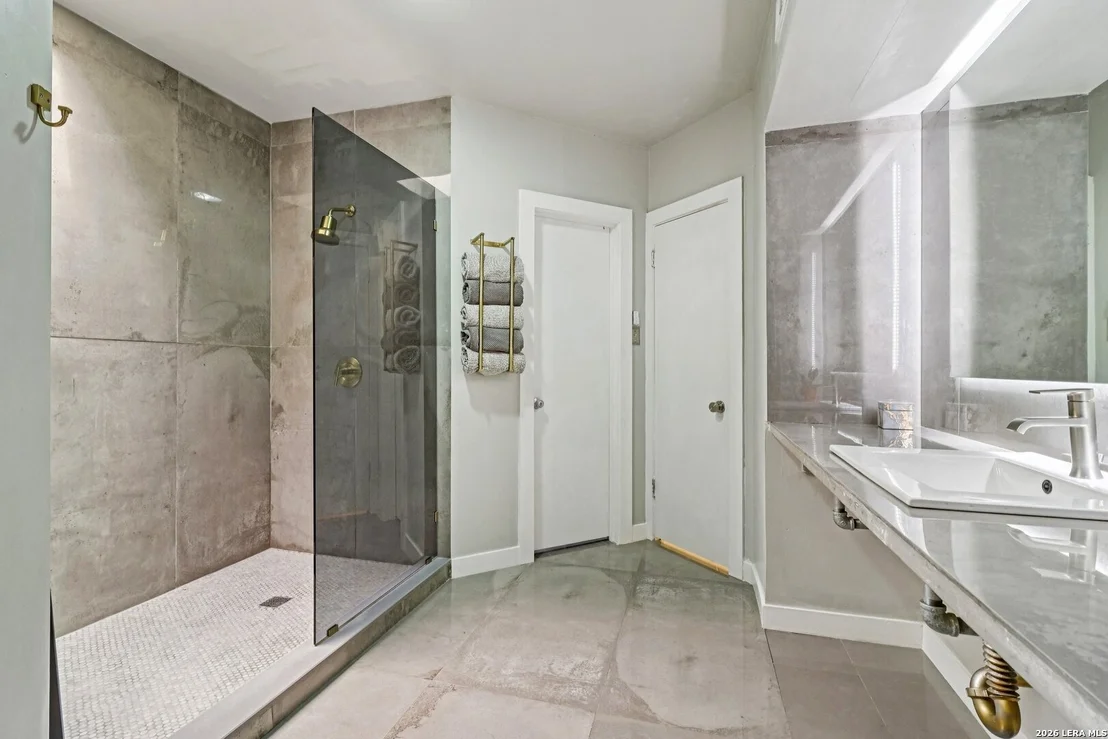 Photo of 15115 Oak Briar