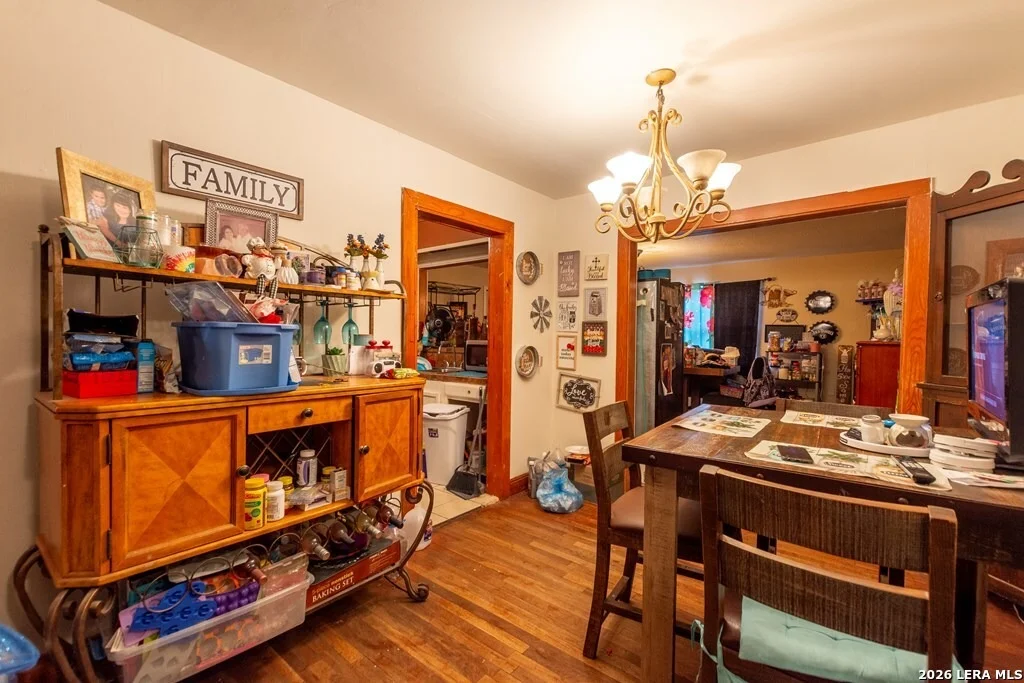 Photo of 546 Blanco