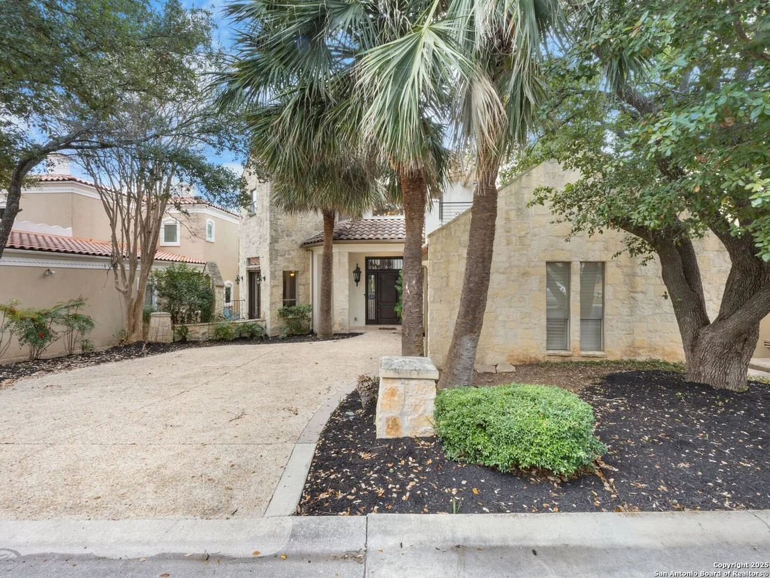 Photo of 25 STRATTON LANE