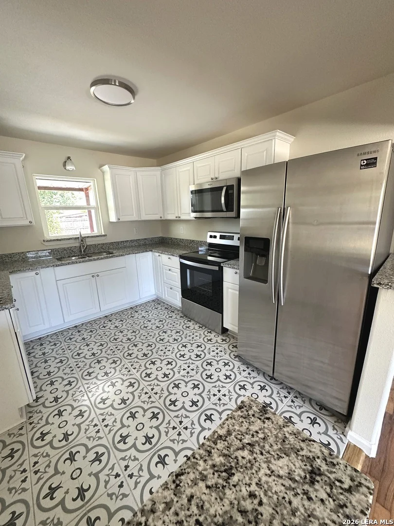 Photo of 907 Dove Ave.
