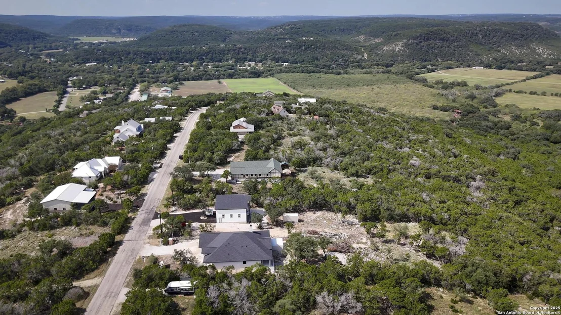 Photo of 2601 Summit Dr
