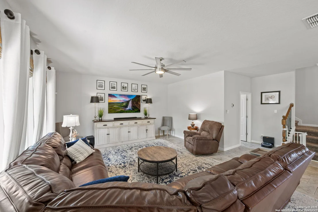 Photo of 2943 Daisy Meadow