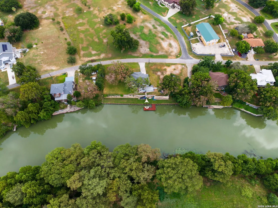 Photo of 34 river oak