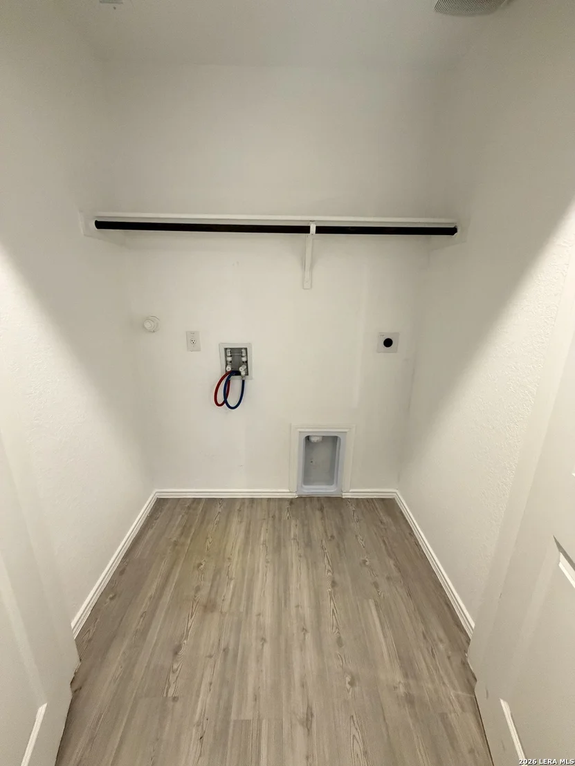 Photo of 7202 Satellite