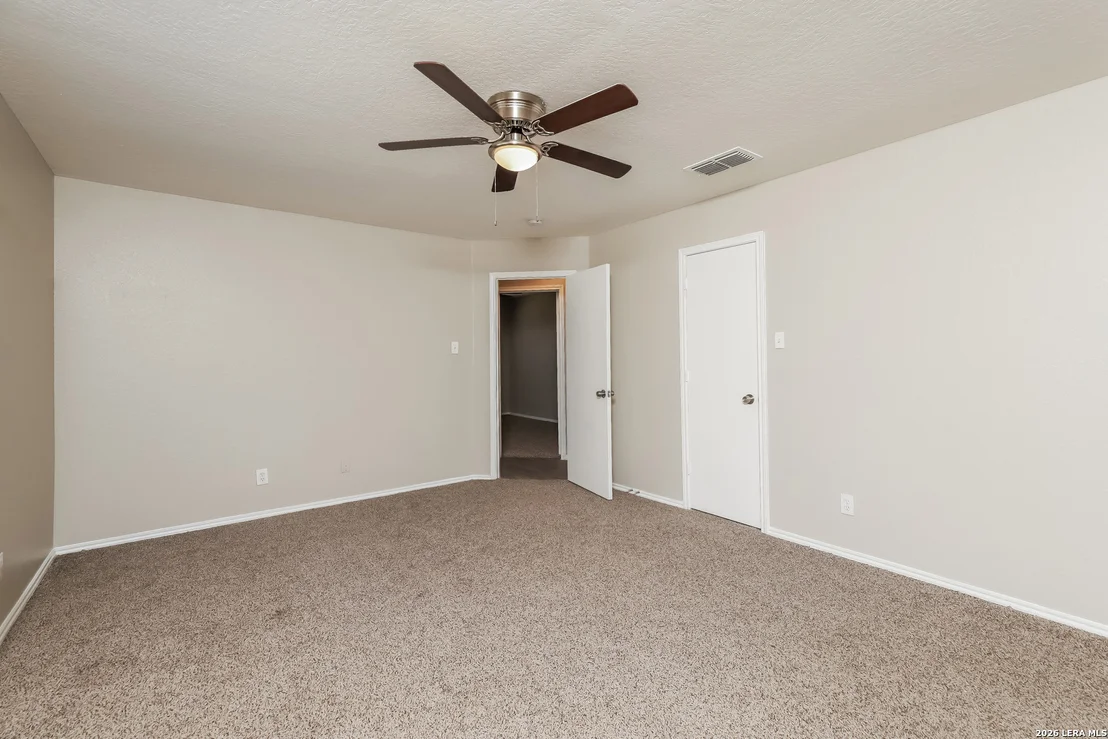 Photo of 6702 Highland Grass