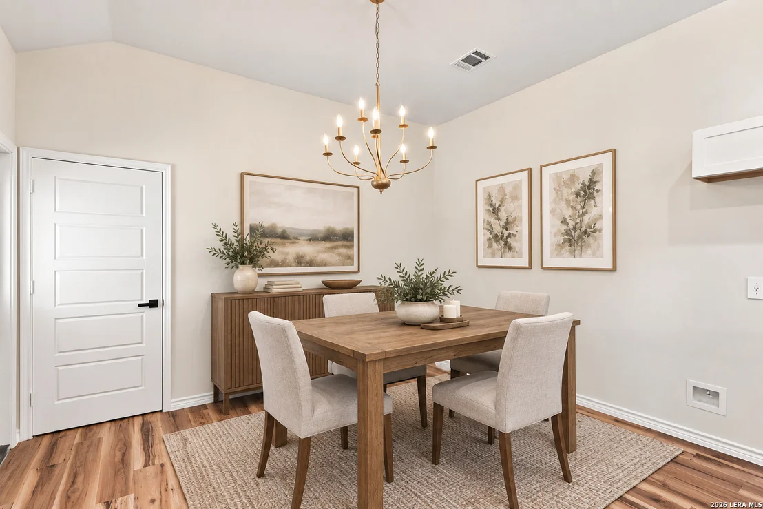 Photo of 1123 VICKERS AVE