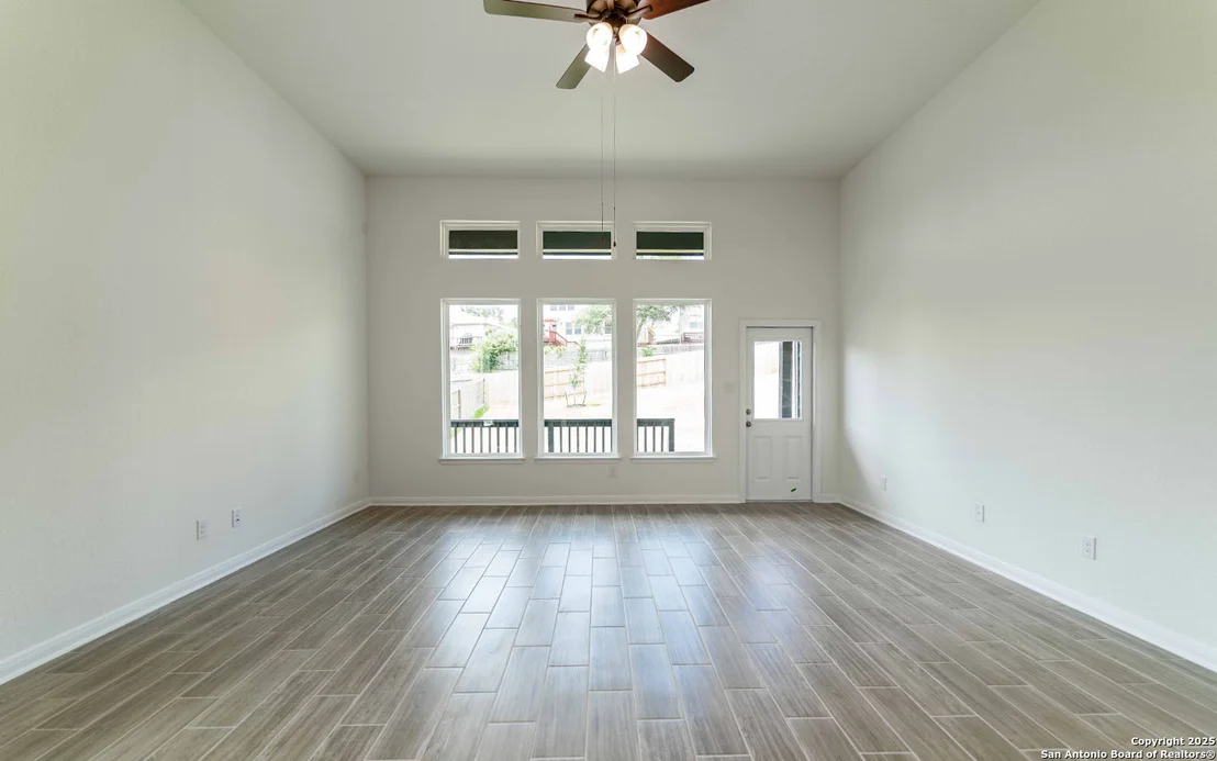 Photo of 4881 Knox View