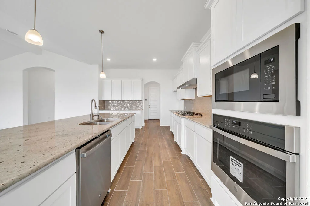 Photo of 5306 Guston Hall