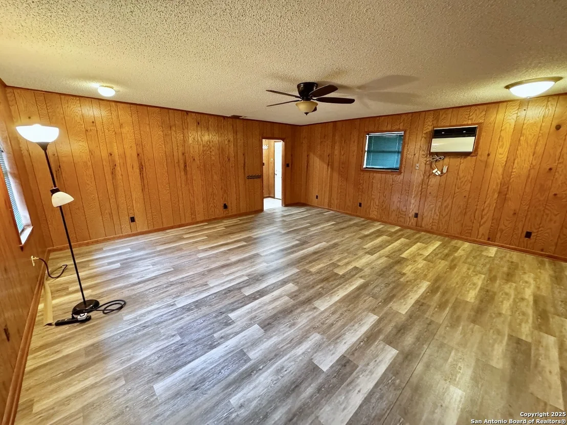 Photo of 220 Plestex