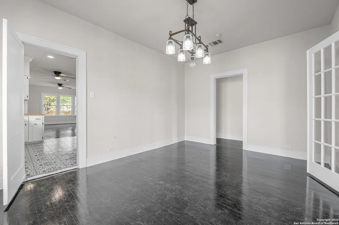 Photo of 343 Canton
