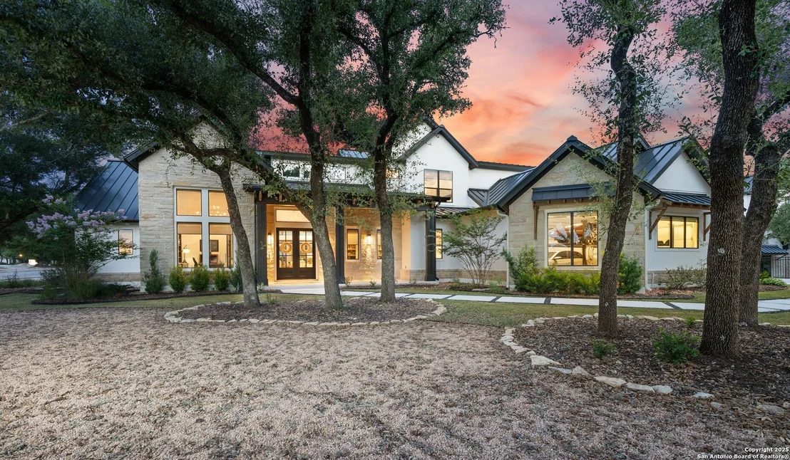 Photo of 207 River Bend