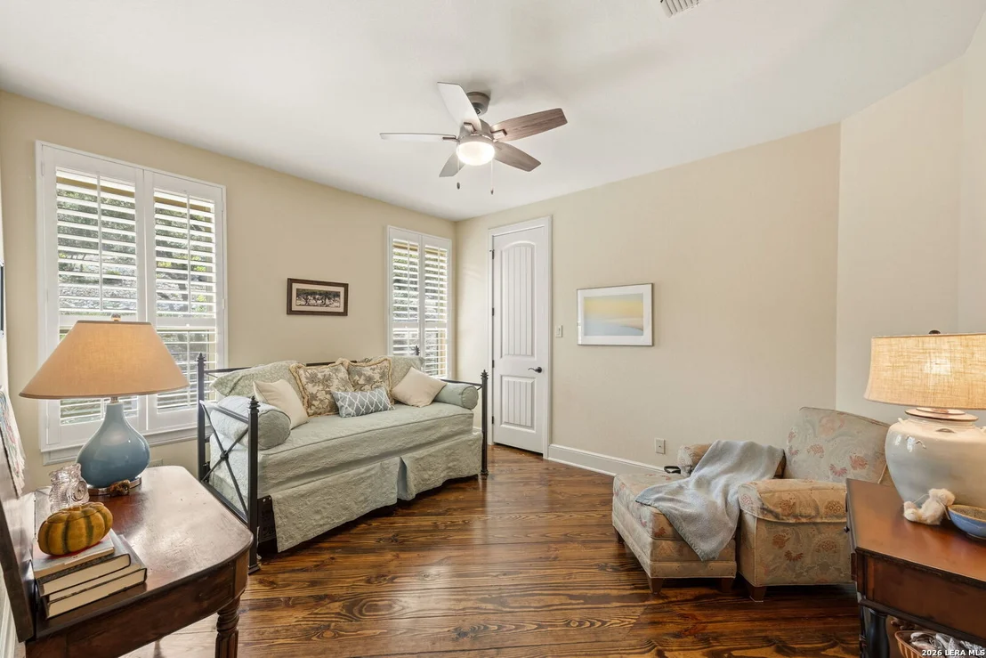 Photo of 315 Candelaria