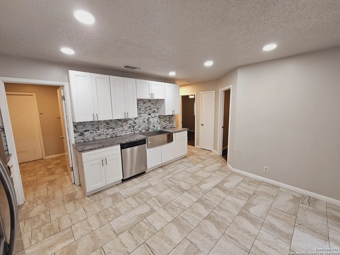 Photo of 12923 maple park