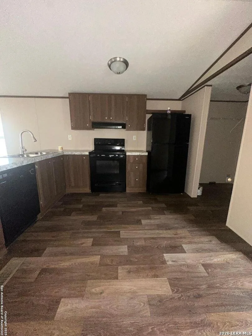 Photo of 101 Villa Ridge #6