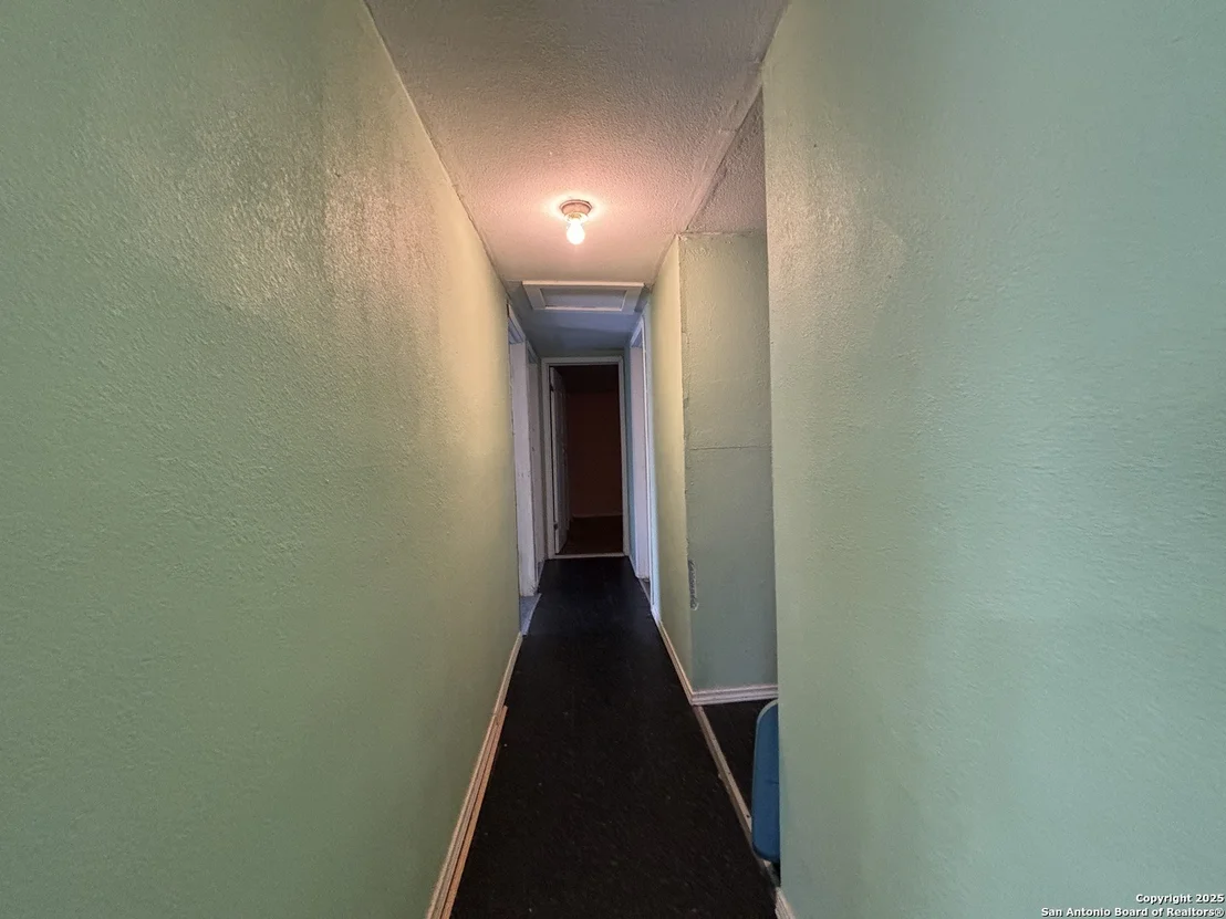 Photo of 371 Gillette